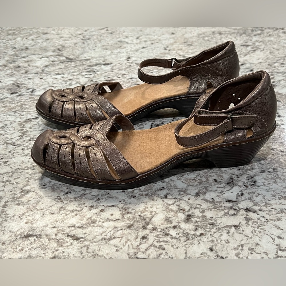 Womens Clark Sandals Size 9 Metallic Shoes - Picture 2 of 4